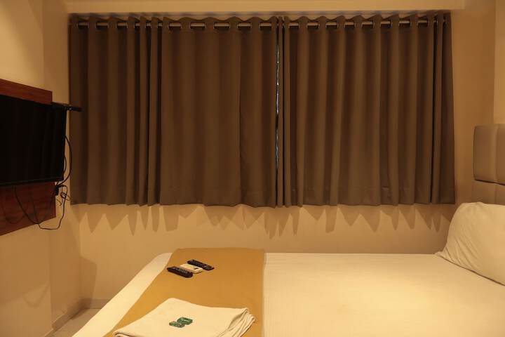 Room 11 of 49