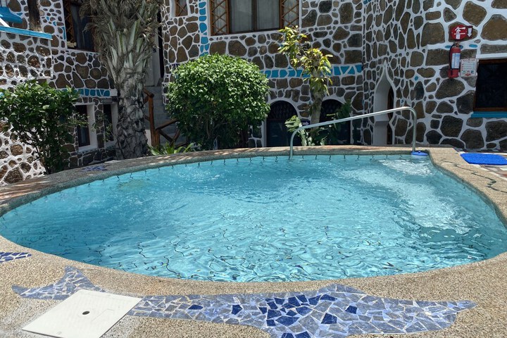 Pool 107 of 204