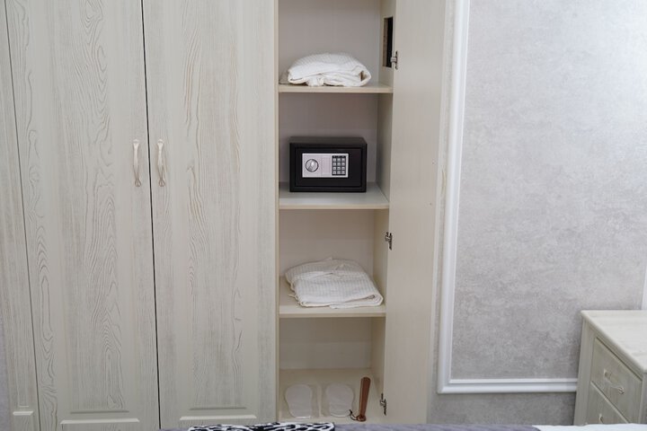 Room 15 of 57