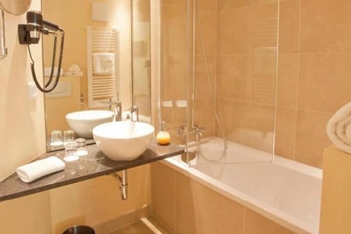 Bath Interior