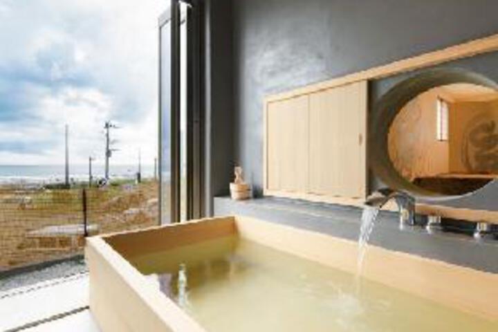 Luxury Entire House Rental Chiyo