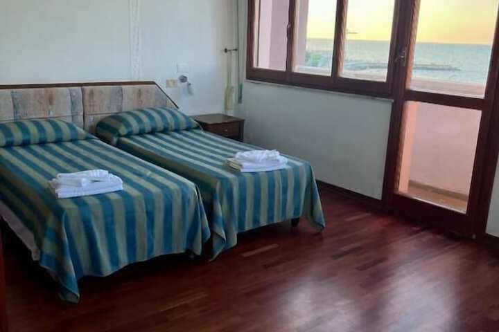 Room 18 of 63