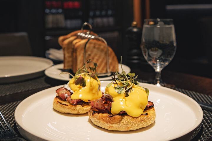 Breakfast/Coffee Service 103 of 109