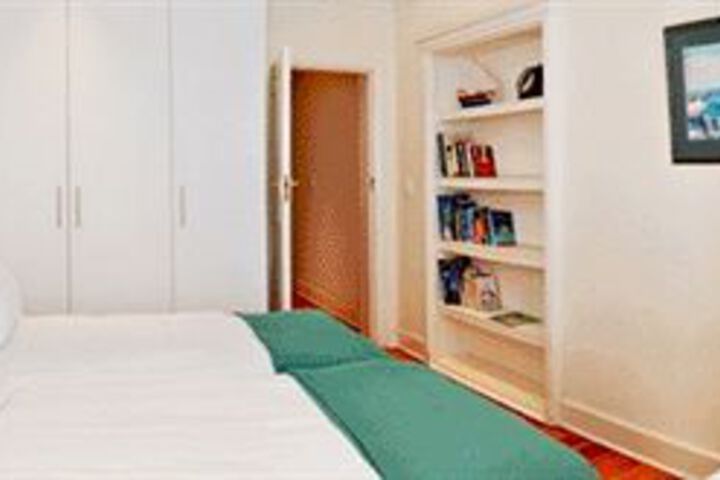 Room 53 of 126