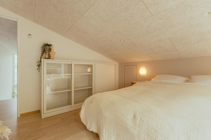 Room 4 of 56