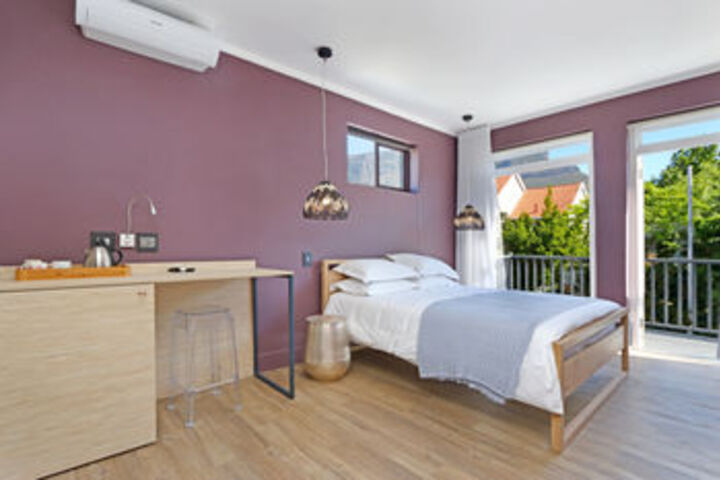 Room 25 of 53