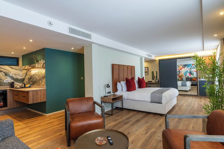 Room 10 of 23
