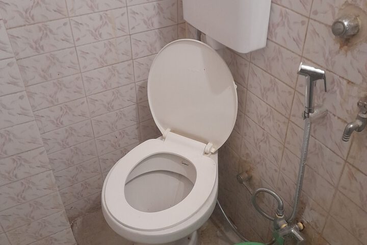 Room 44 of 69