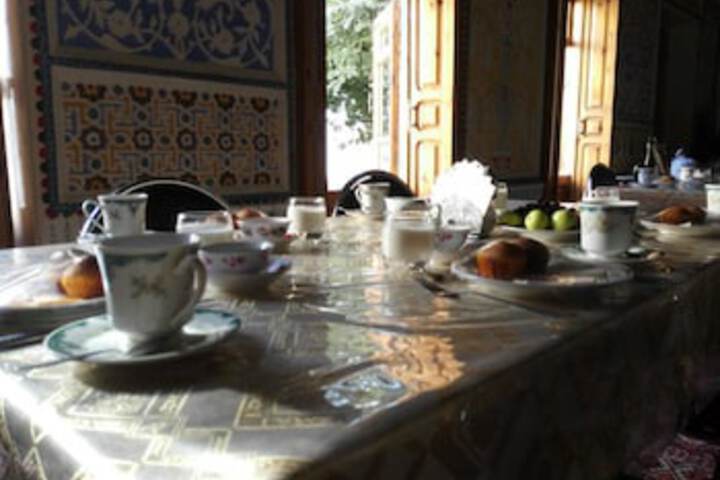 Breakfast/Coffee Service 4 of 22