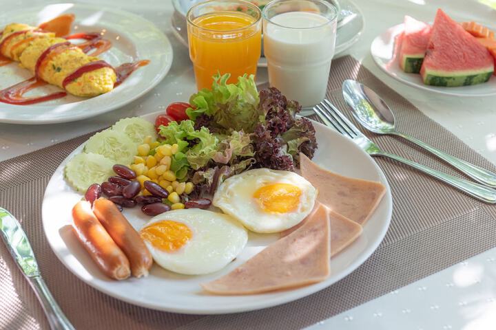 Breakfast/Coffee Service 39 of 62