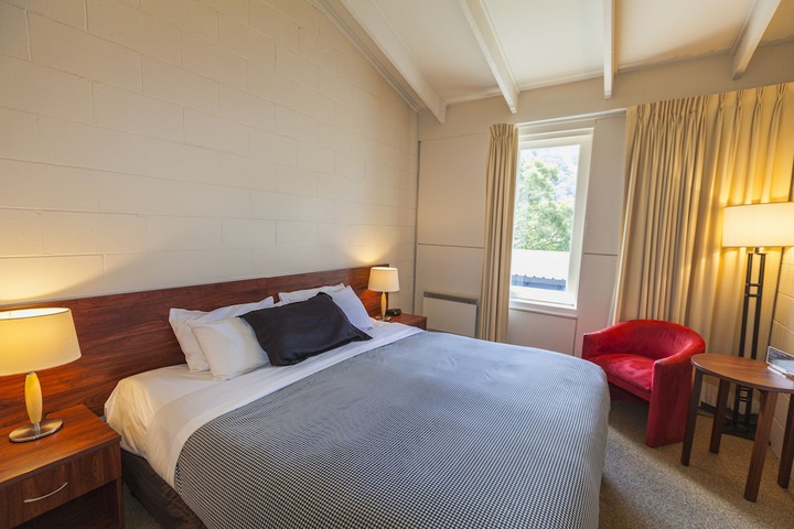 Room 7 of 43