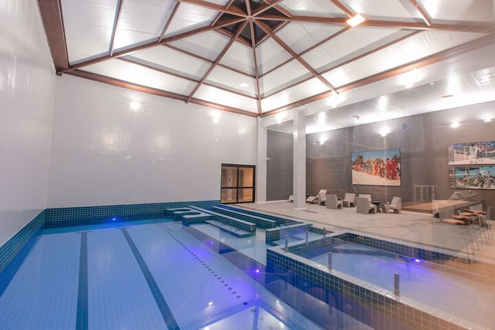 Pool 11 of 27