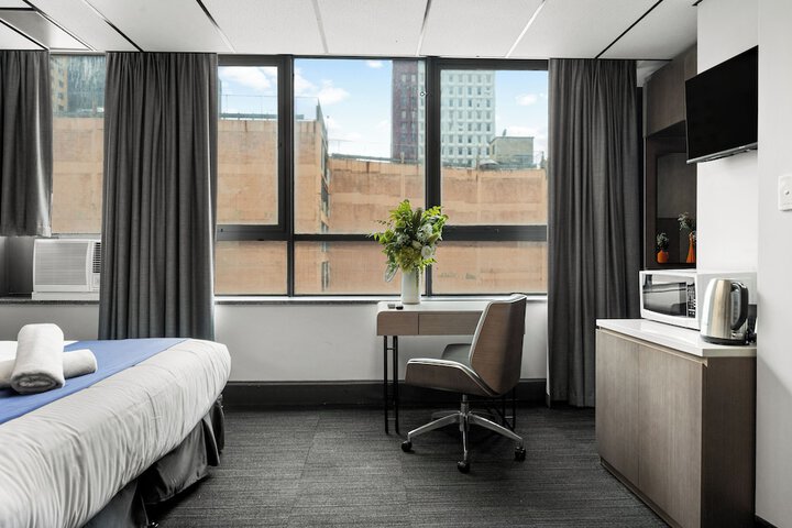 Room 17 of 57
