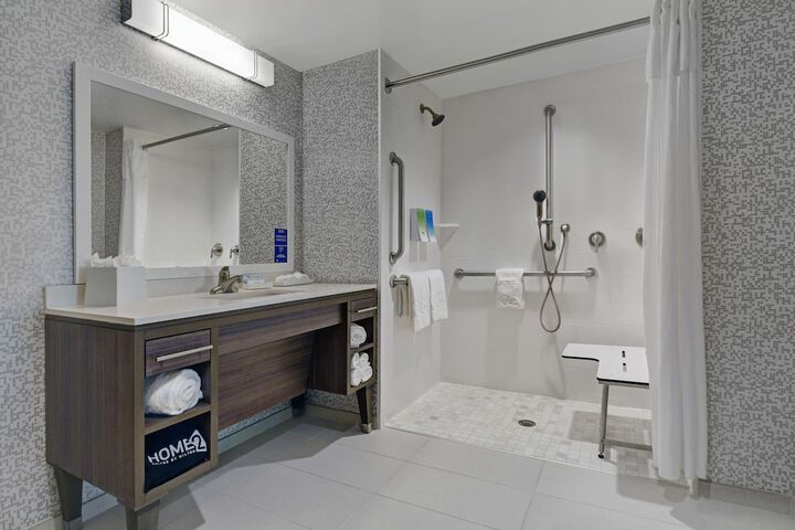 Bathroom shower