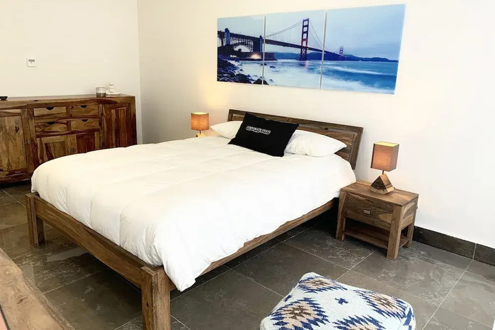 Room 3 of 11