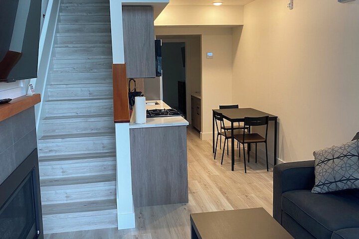 Room 19 of 37
