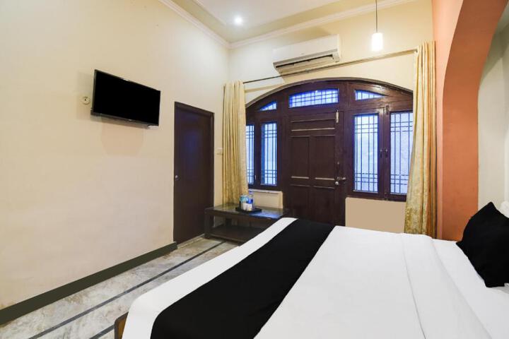 Hotel O Pink Haveli