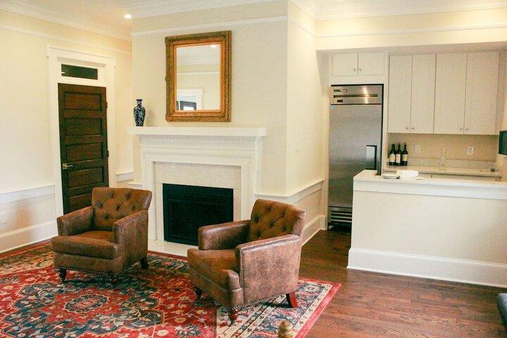 Room 10 of 27