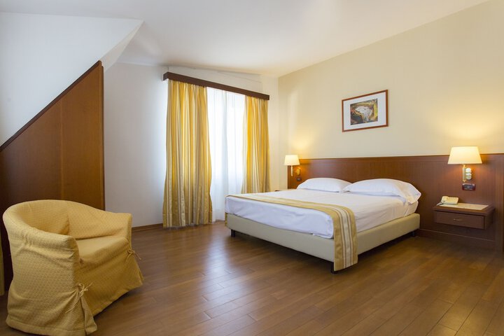 Room 21 of 67