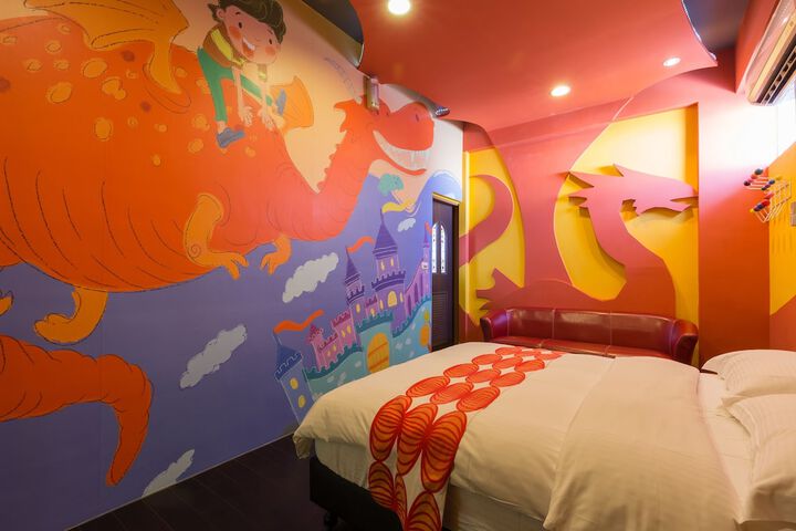 Room 12 of 43