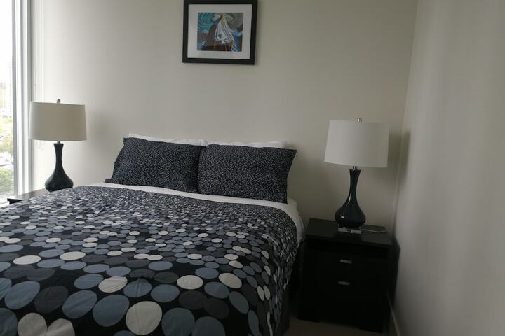 Room 7 of 28