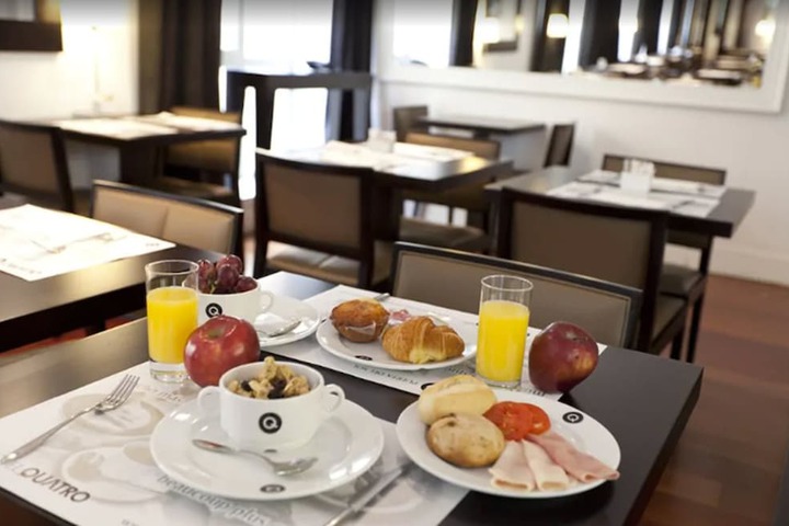 Breakfast/Coffee Service 46 of 61