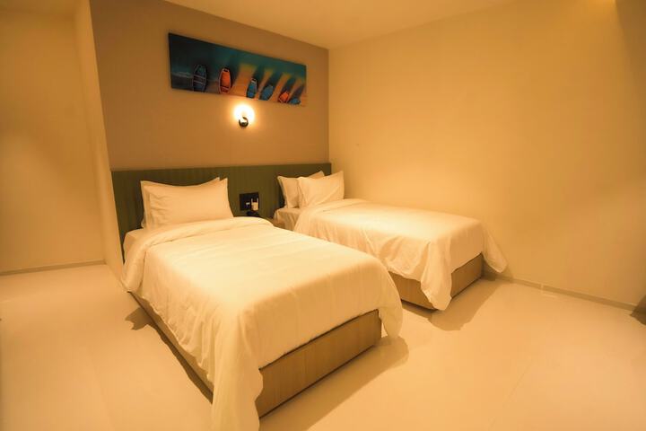 Room 13 of 72