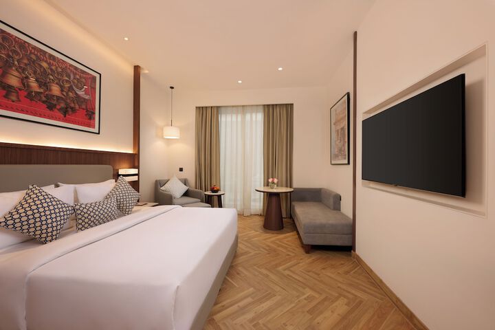 Room 8 of 71