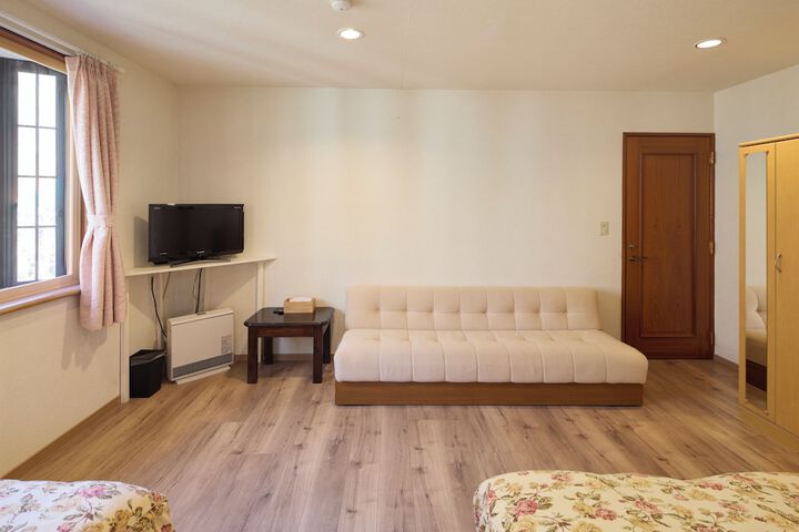 Room 16 of 41