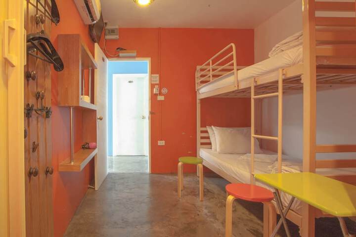 Room 12 of 54