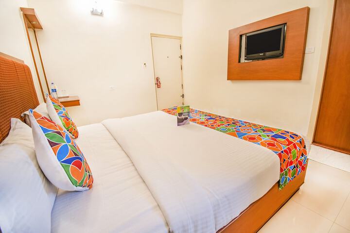 Room 6 of 35