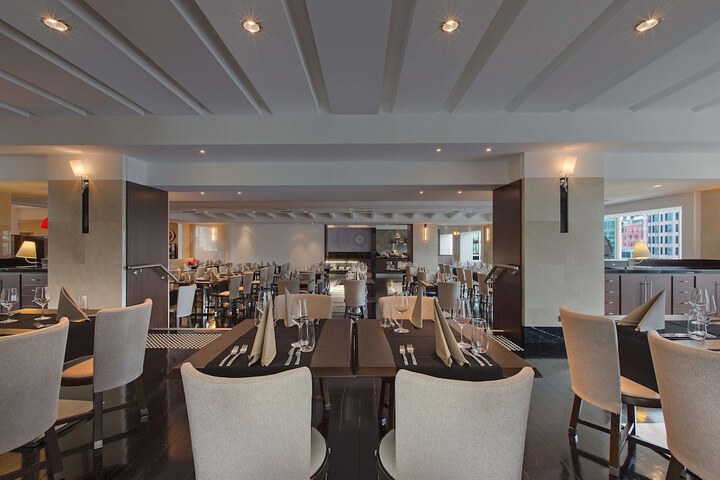 Dining 93 of 138