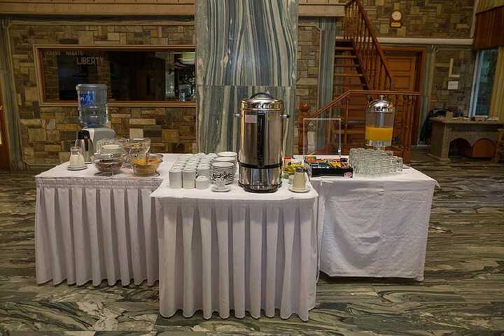 Breakfast/Coffee Service 40 of 57