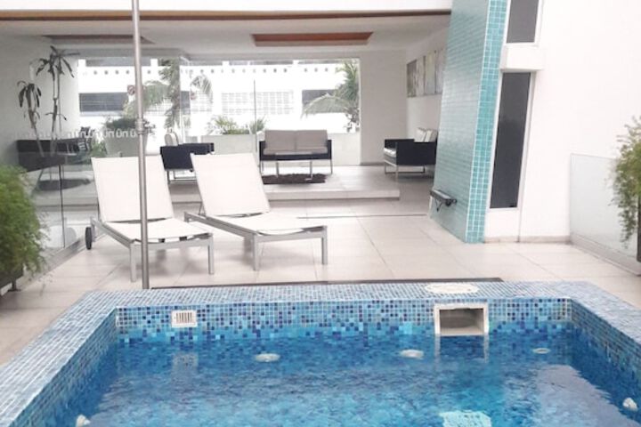 Pool 69 of 94
