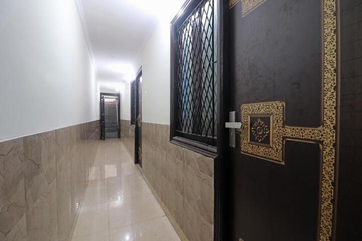 Photo of Hotel O Bluemoon Inn South Campus