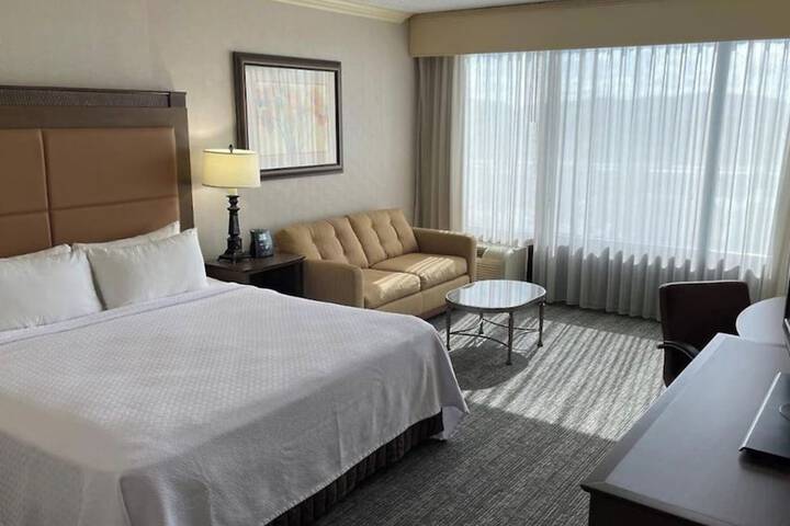 Room 3 of 16