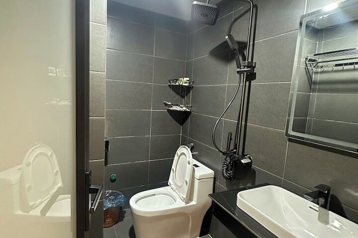 Room 45 of 62