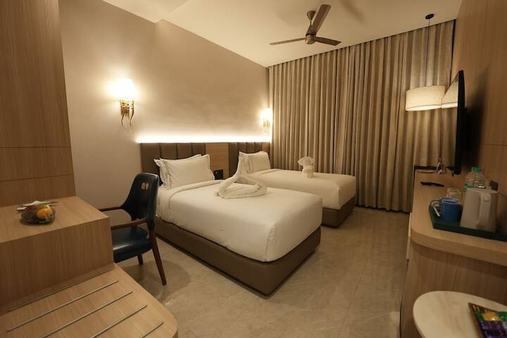 Room 17 of 50