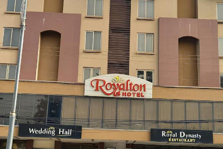 Hotel 7 of 8
