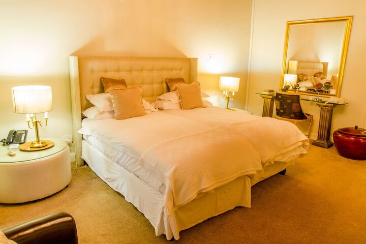 Room 10 of 81