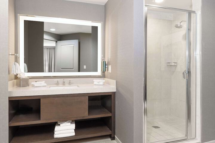 Bathroom shower