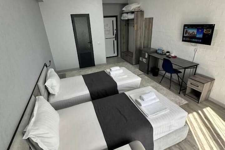 Room 50 of 62
