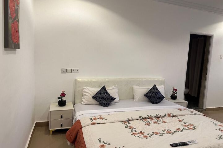 Room 8 of 88