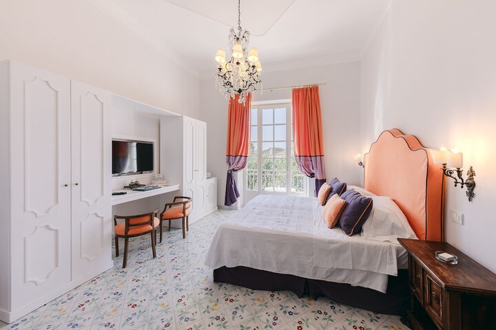 Room 22 of 69