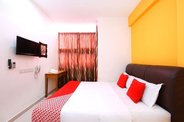 Room 18 of 32