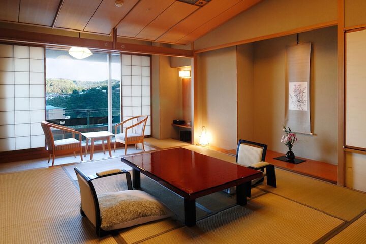 Room 8 of 41