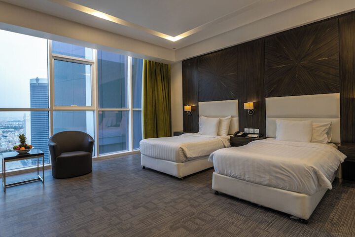 Room 11 of 60