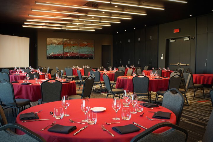 Banquet hall