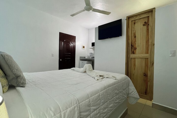 Room 15 of 29