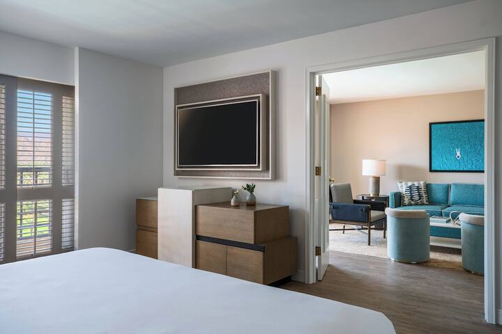 Room 18 of 175